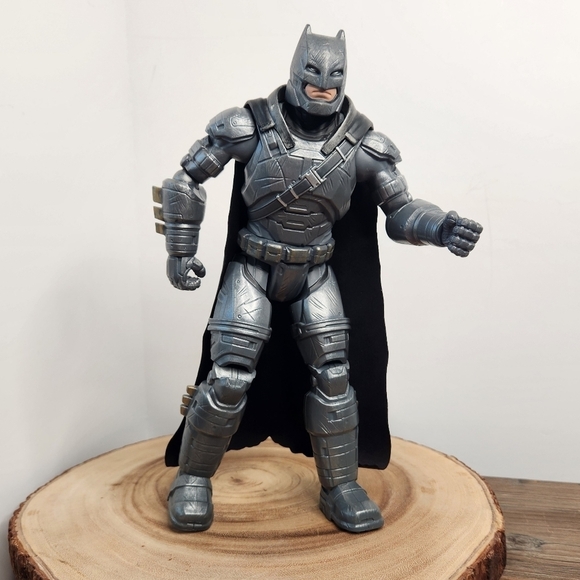 DC Collectibles 12" Action Figure Batman v Superman Dawn of Justice Multiverse - Picture 13 of 16